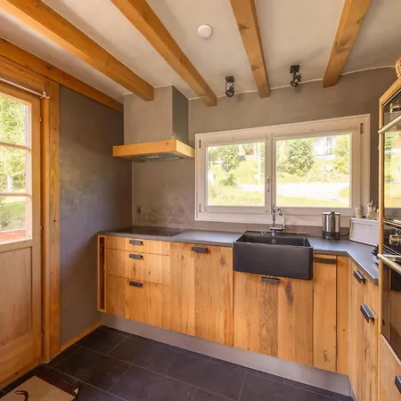 8p In The Mountains Near Area, Cleaning Included Vakantiehuis
